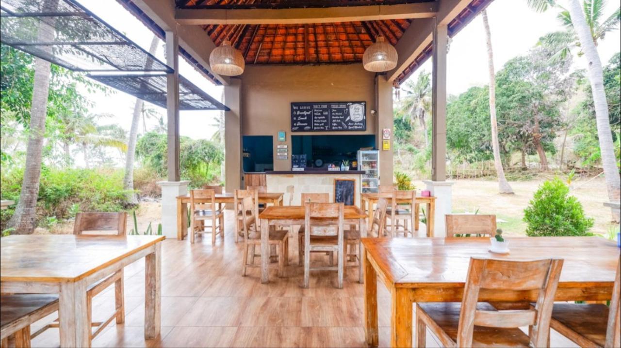 Apit Lawang Villas & Resto Batununggul Eksteriør bilde