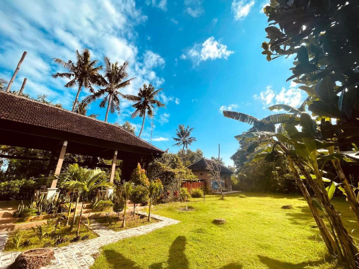 Apit Lawang Villas & Resto Batununggul Eksteriør bilde