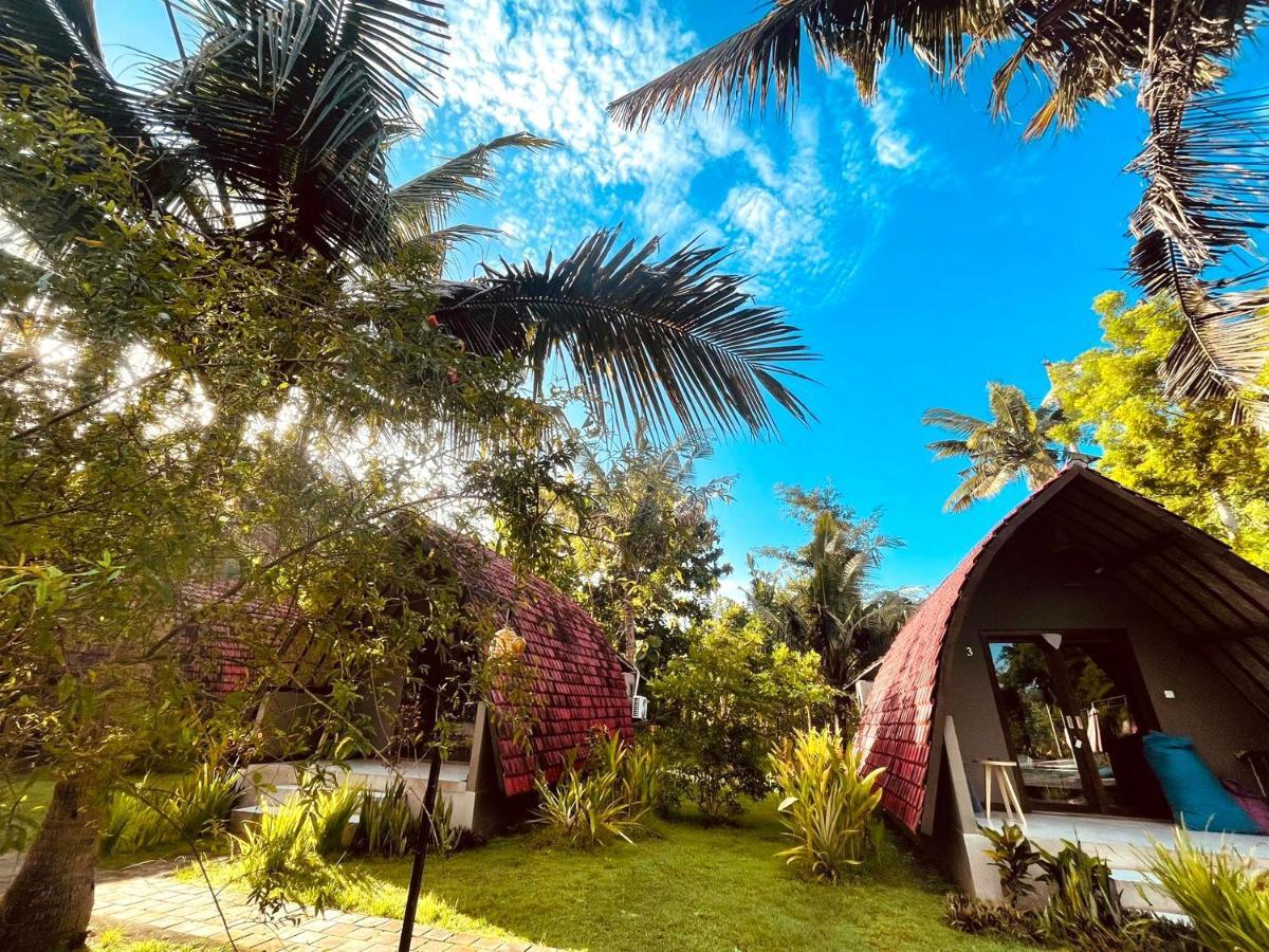 Apit Lawang Villas & Resto Batununggul Eksteriør bilde