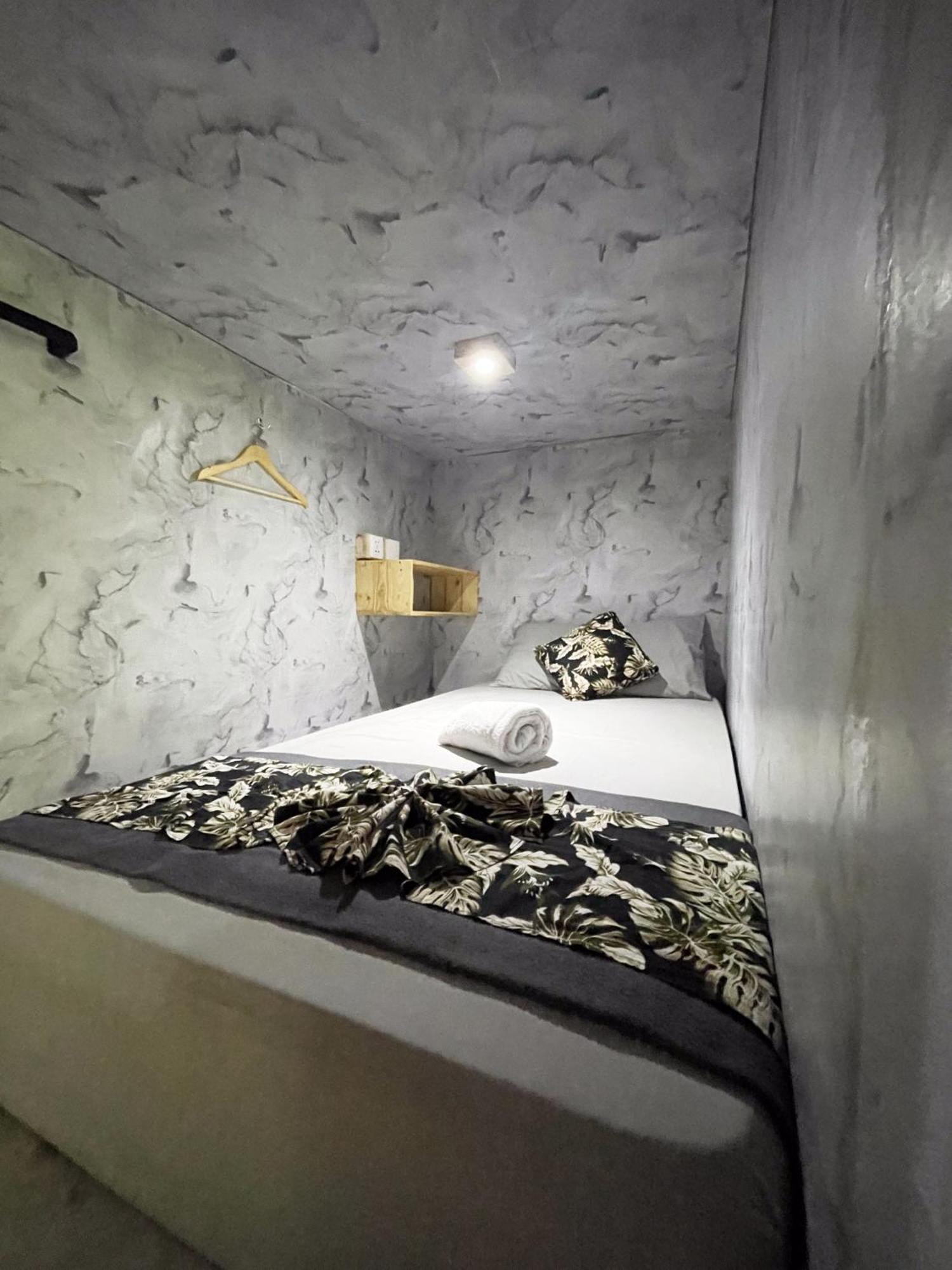 Apit Lawang Villas & Resto Batununggul Eksteriør bilde