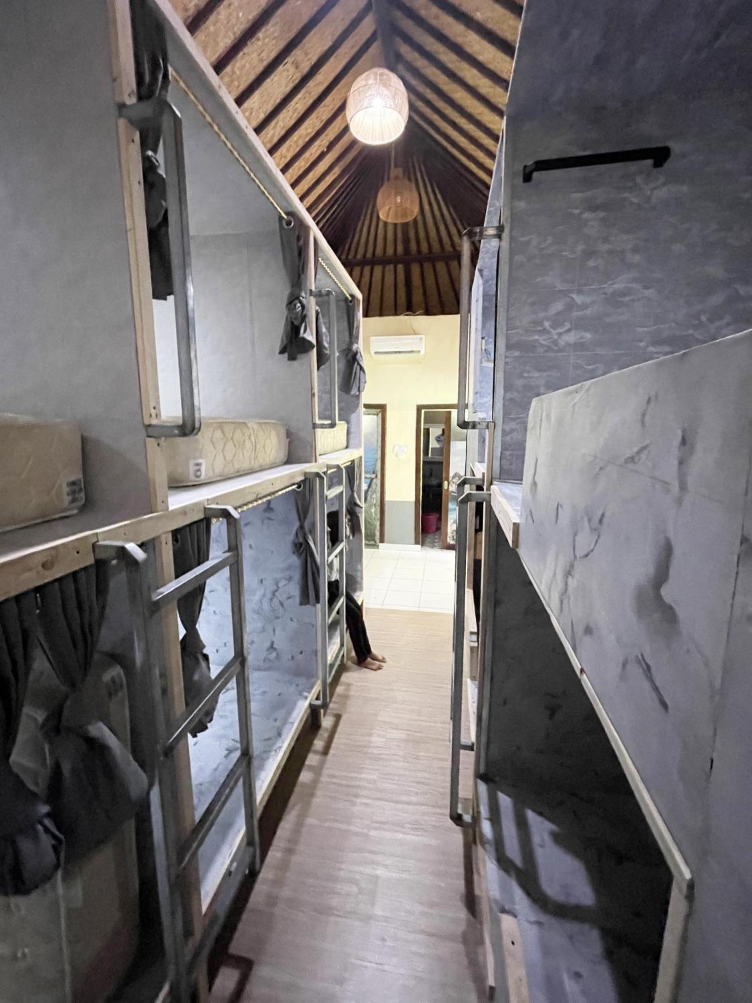 Apit Lawang Villas & Resto Batununggul Eksteriør bilde