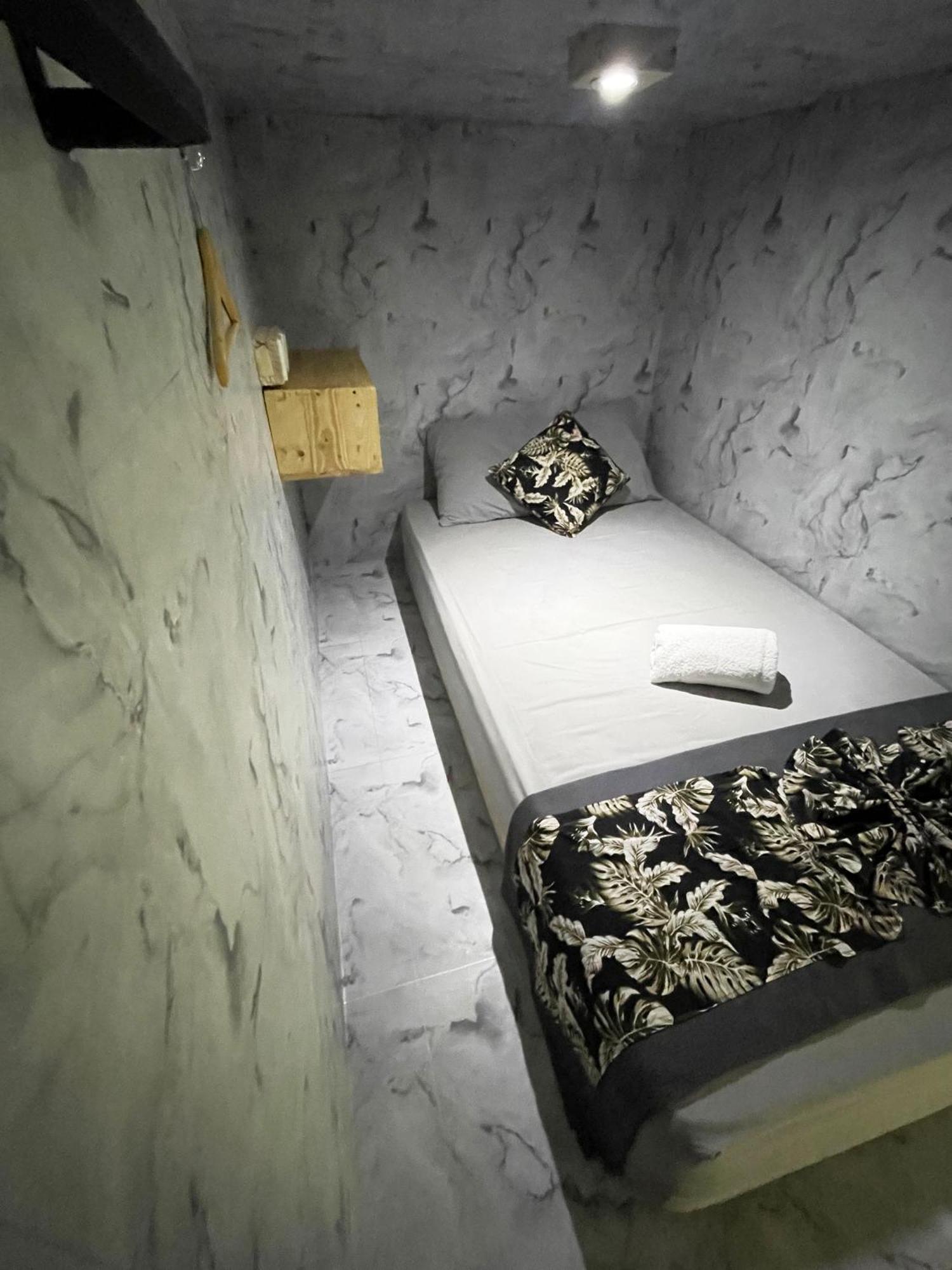 Apit Lawang Villas & Resto Batununggul Eksteriør bilde