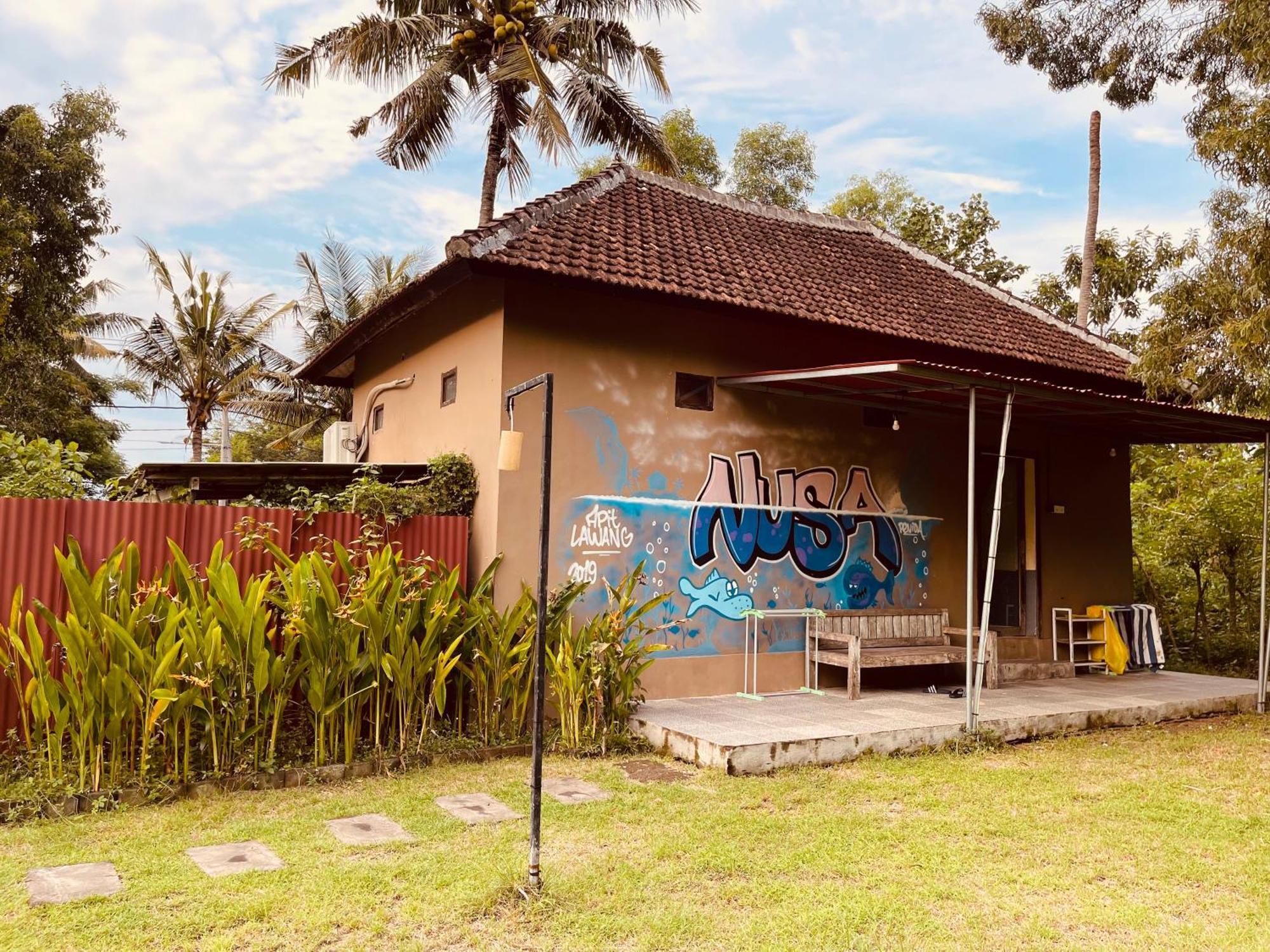 Apit Lawang Villas & Resto Batununggul Eksteriør bilde