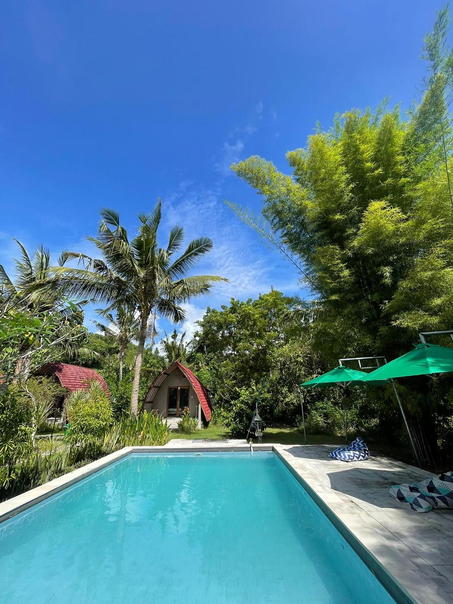 Apit Lawang Villas & Resto Batununggul Eksteriør bilde