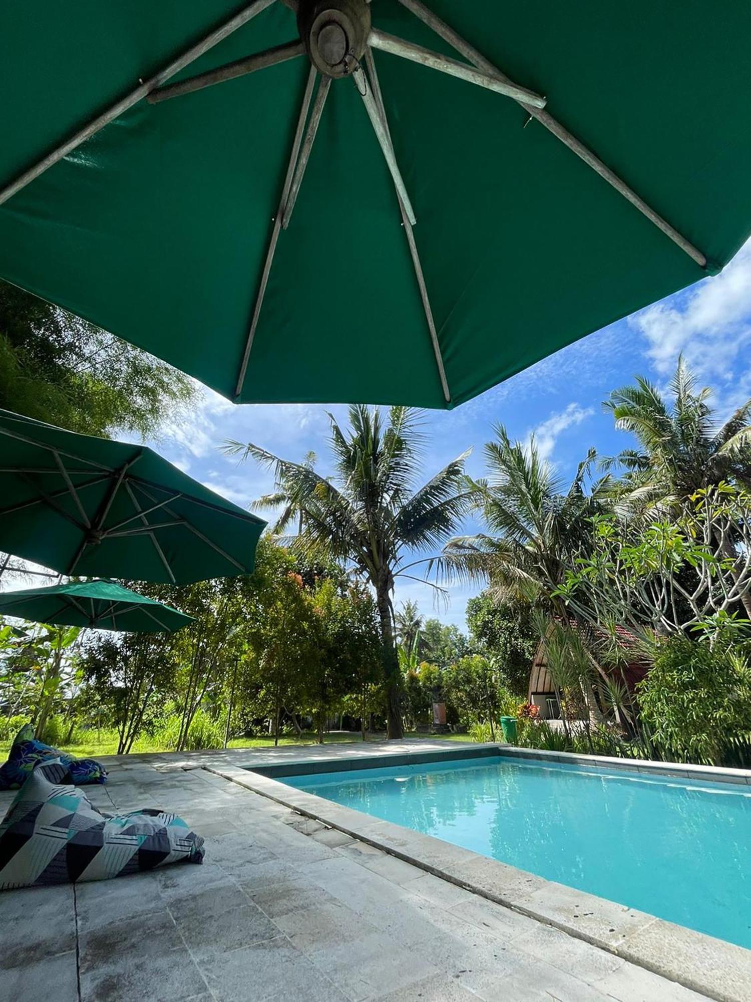 Apit Lawang Villas & Resto Batununggul Eksteriør bilde