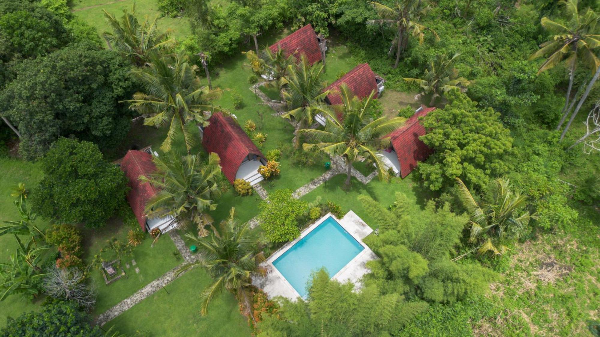 Apit Lawang Villas & Resto Batununggul Eksteriør bilde
