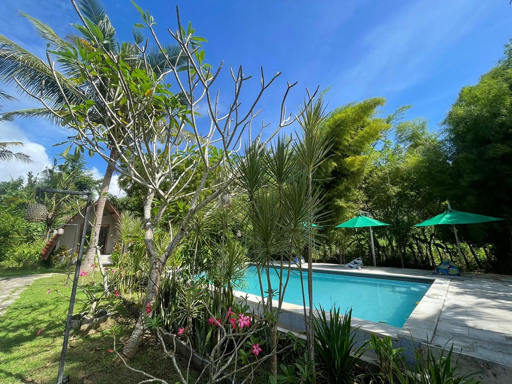 Apit Lawang Villas & Resto Batununggul Eksteriør bilde