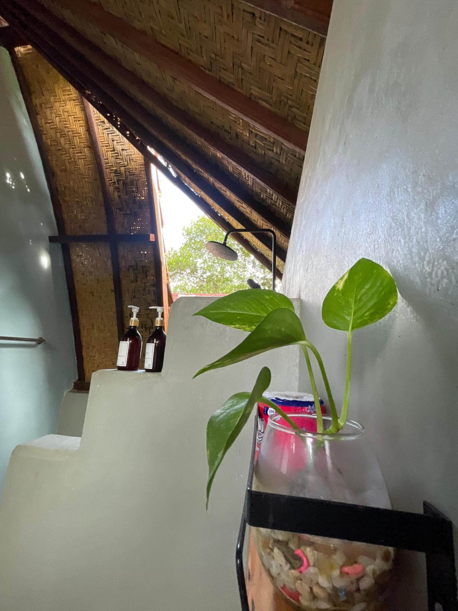 Apit Lawang Villas & Resto Batununggul Eksteriør bilde